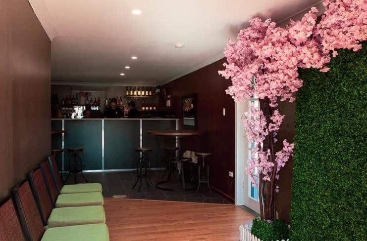 Colonial Terrace Motor Inn Raymond Terrace Εξωτερικό φωτογραφία