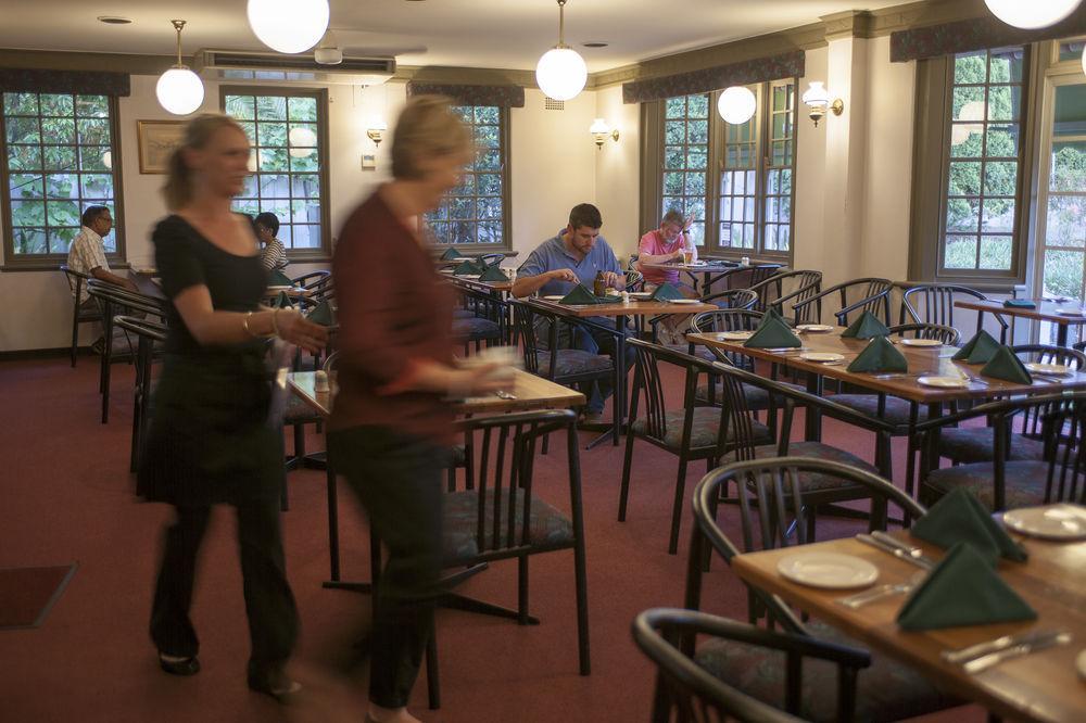 Colonial Terrace Motor Inn Raymond Terrace Εξωτερικό φωτογραφία