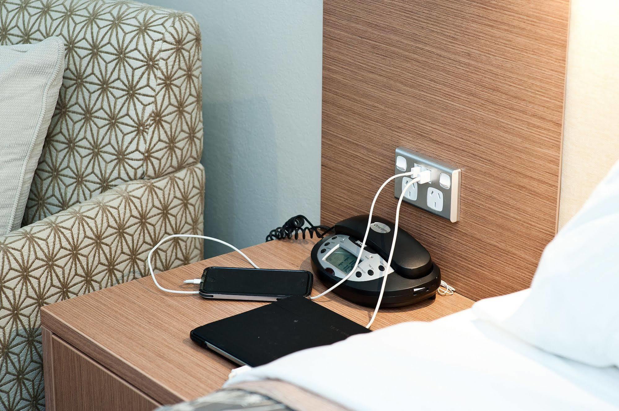 Colonial Terrace Motor Inn Raymond Terrace Εξωτερικό φωτογραφία