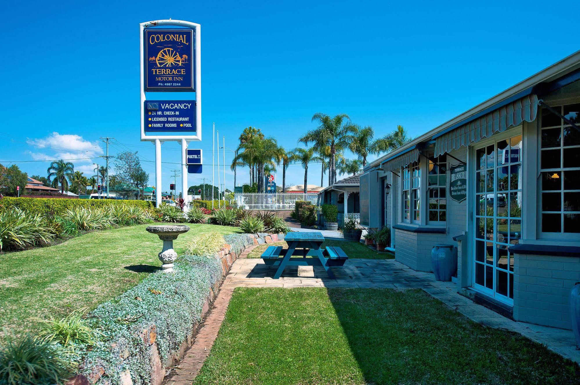 Colonial Terrace Motor Inn Raymond Terrace Εξωτερικό φωτογραφία